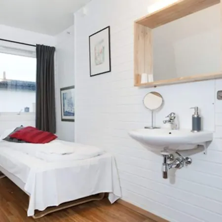 Panzió Stavanger Bed & Breakfast *